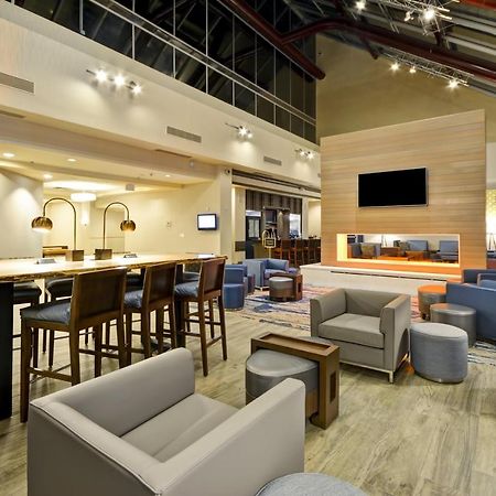 Crowne Plaza Tulsa Hotel Southern Hills Екстер'єр фото