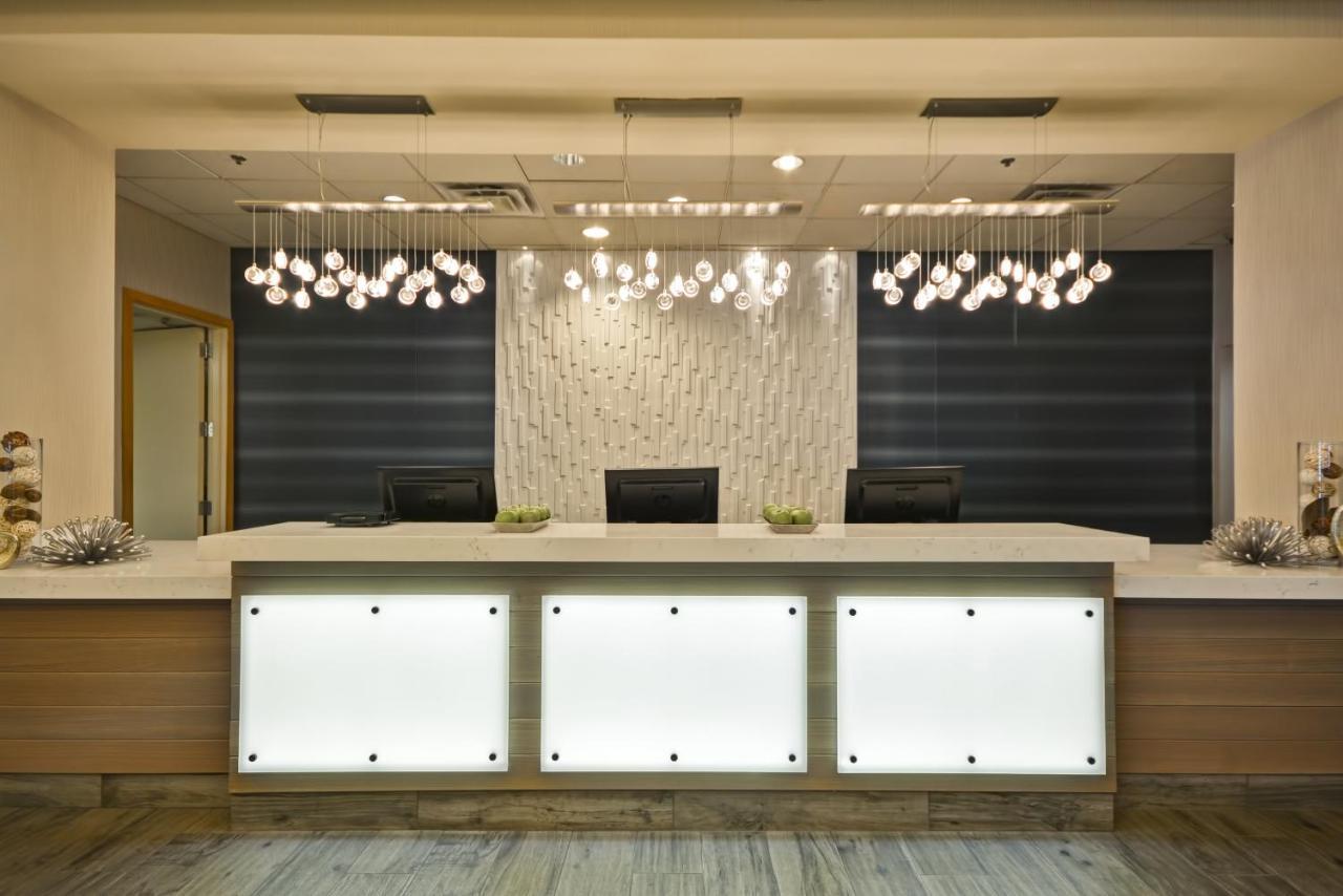 Crowne Plaza Tulsa Hotel Southern Hills Екстер'єр фото