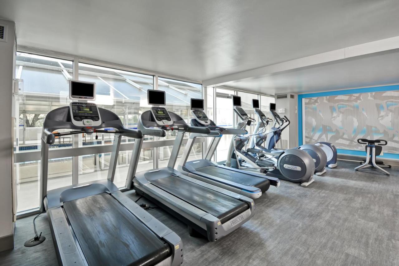 Crowne Plaza Tulsa Hotel Southern Hills Екстер'єр фото