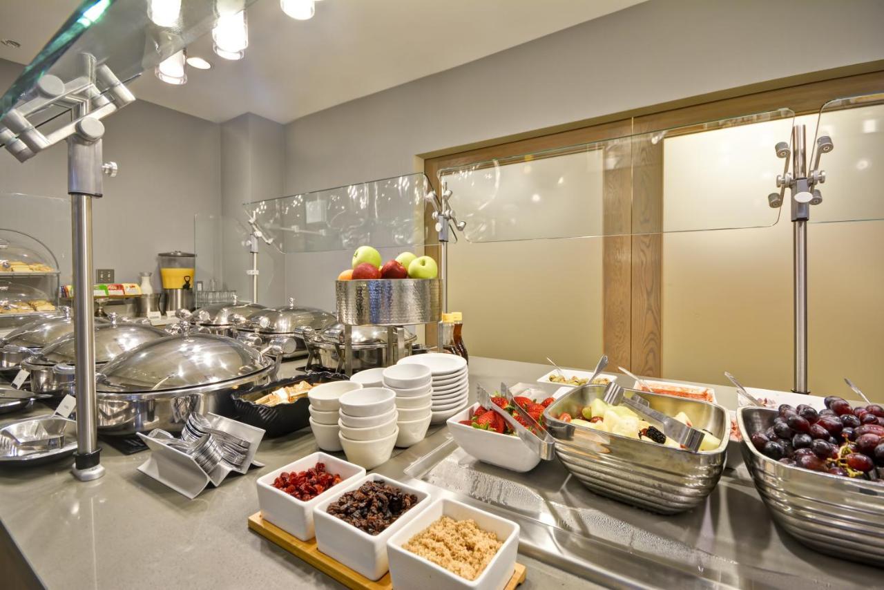 Crowne Plaza Tulsa Hotel Southern Hills Екстер'єр фото